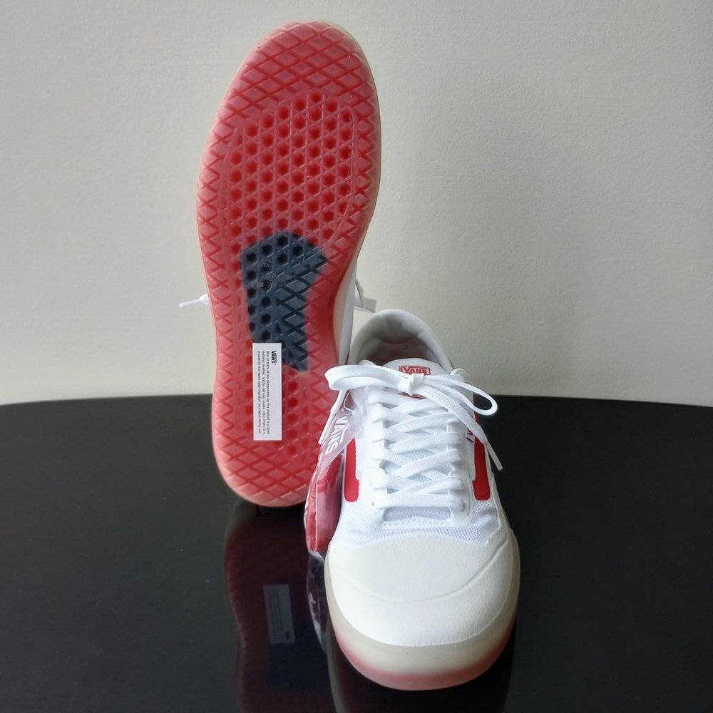 Vans Men's Ave Sport Leather / Mesh Low Top Sneaker in Cool Looking - Picture 12 of 13